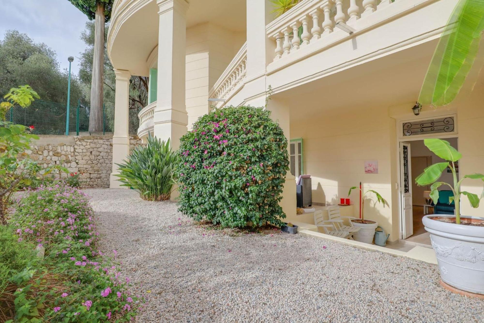 "Le Garavan Palace" Idyllique, Proche Gare Et Plage Menton Dış mekan fotoğraf